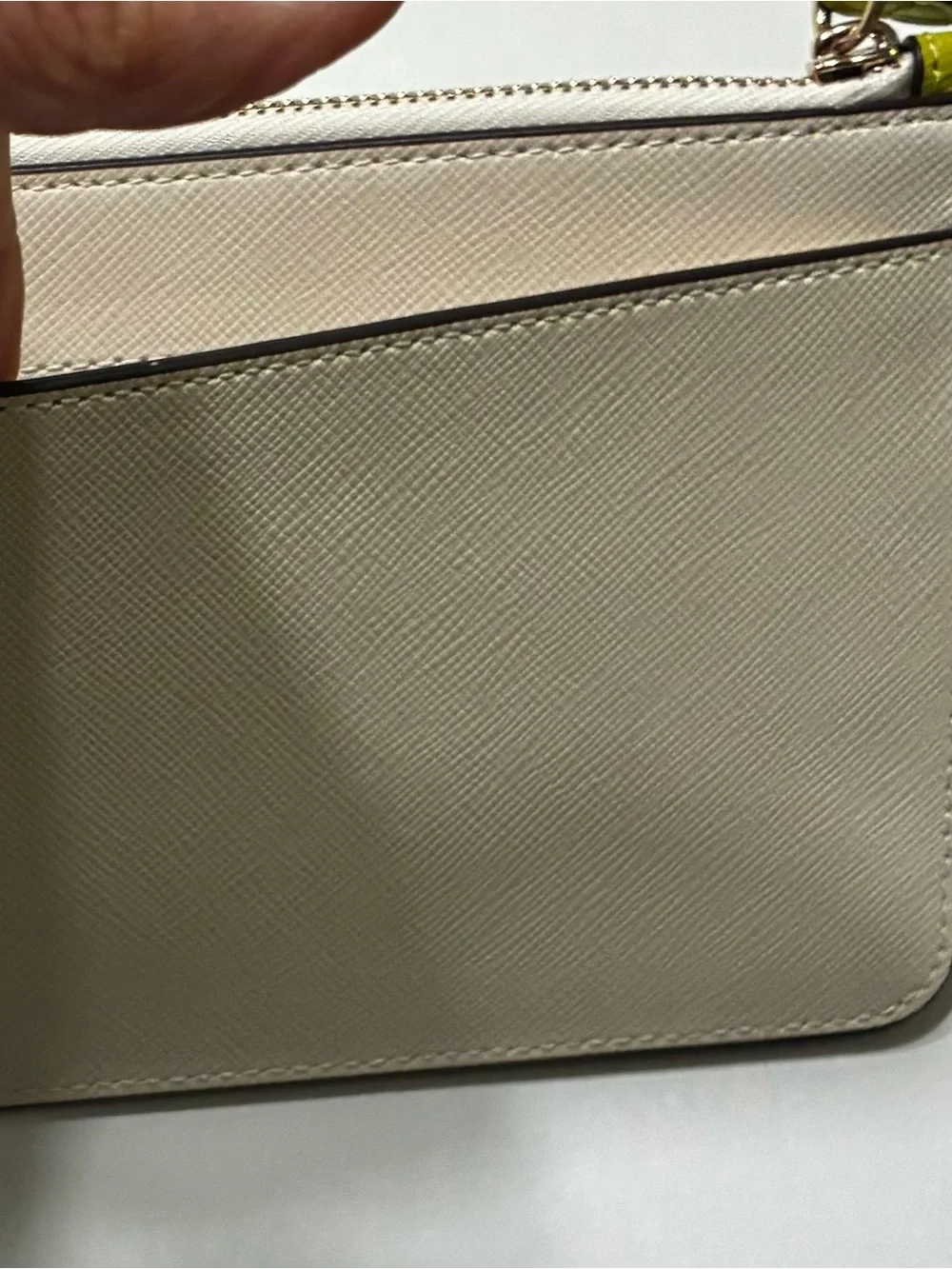 Kate Spade NWOT Lucy Lime Green Ivory Leather L-Zip Wristlet/Wallet orig $139